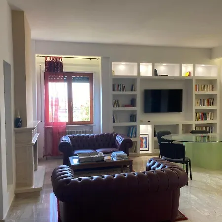 Oda ve Kahvaltı Sally's Grottaminarda